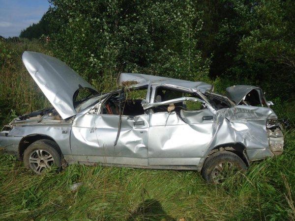«Десятка» перевернулась под Сальском, водитель погиб